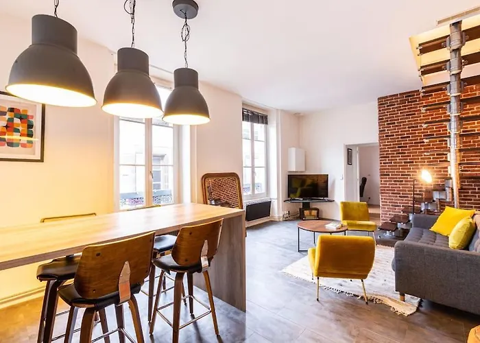 Maison, Appartement Type Triplex Atypique De Charme